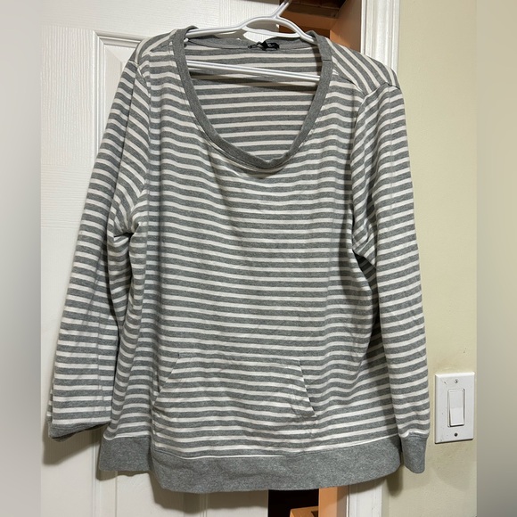 George Sweatshirt - Picture 1 of 1